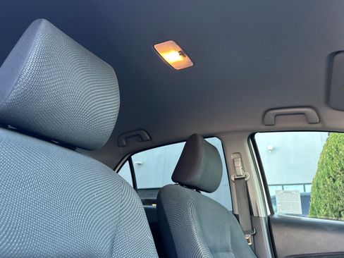 Used 2012 Toyota Yaris Sedan image 16