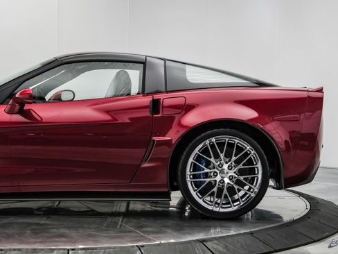 Used 2010 Chevrolet Corvette ZR1 w/ Preferred Equipment Group RWD image 10