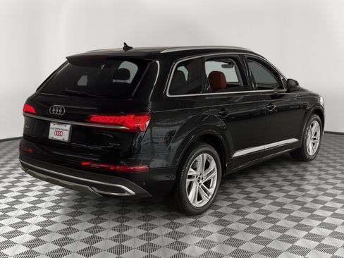 Used 2022 Audi Q7 3.0T Premium Plus w/ Premium Plus Package AWD/4WD image 9