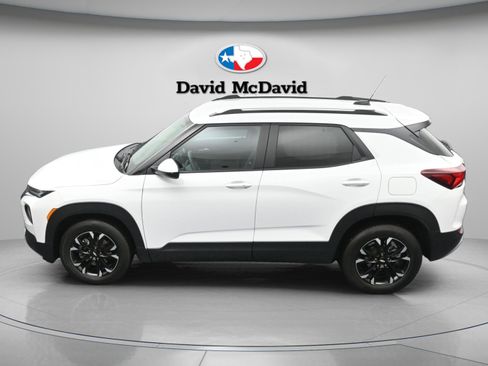 Used 2023 Chevrolet TrailBlazer LT FWD image 38