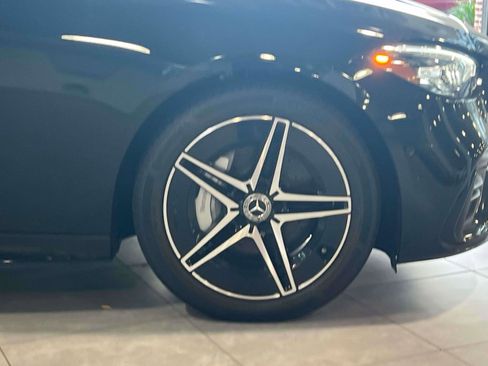 Used 2025 Mercedes-Benz C 300 4MATIC Sedan image 6