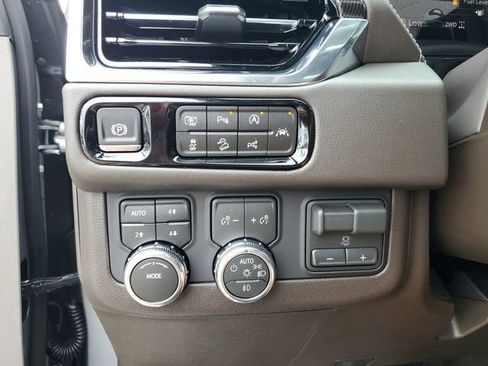 New 2026 GMC Yukon XL Elevation w/ Elevation Premium Package image 29