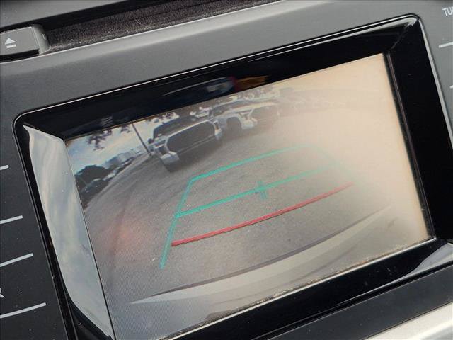 Used 2017 Toyota Highlander LE FWD image 11