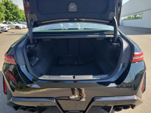 Certified 2026 BMW M5 w/ Executive Package AWD/4WD image 28