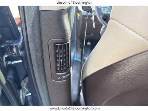 Used 2017 Hyundai Santa Fe Sport w/ 2.4L Tech Package 04 image 37