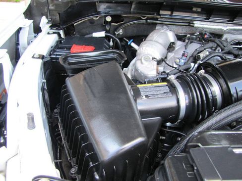 Used 2024 GMC Sierra 2500 AT4 w/ AT4 Premium Plus Package AWD/4WD image 38