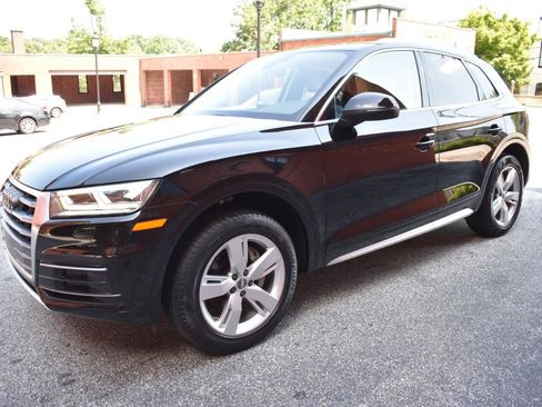 Used 2018 Audi Q5 2.0T Premium Plus w/ Premium Plus Package AWD/4WD image 7