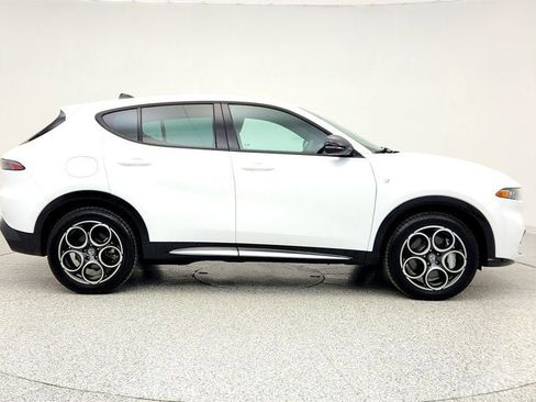 Used 2024 Alfa Romeo Tonale Ti image 4