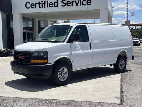New 2026 GMC Savana 2500 RWD image 8