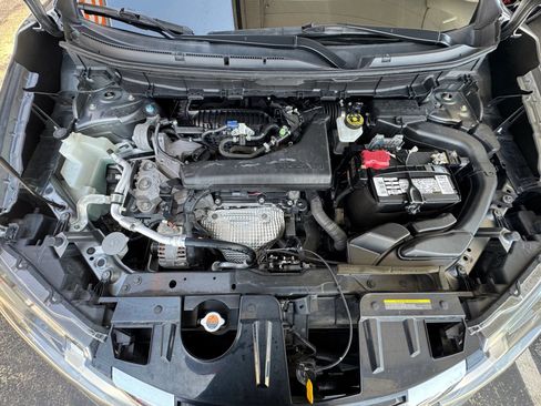 Used 2018 Nissan Rogue SL w/ Premium Package AWD/4WD image 13