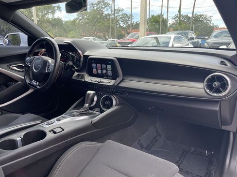Used 2016 Chevrolet Camaro SS RWD image 13