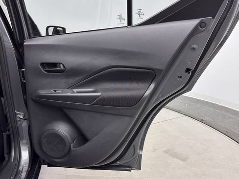 Used 2024 Nissan Kicks S image 27