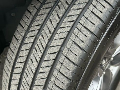 Certified 2024 Toyota Sienna XLE image 45