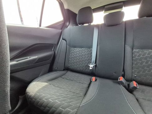 Used 2023 Nissan Kicks SV FWD image 4