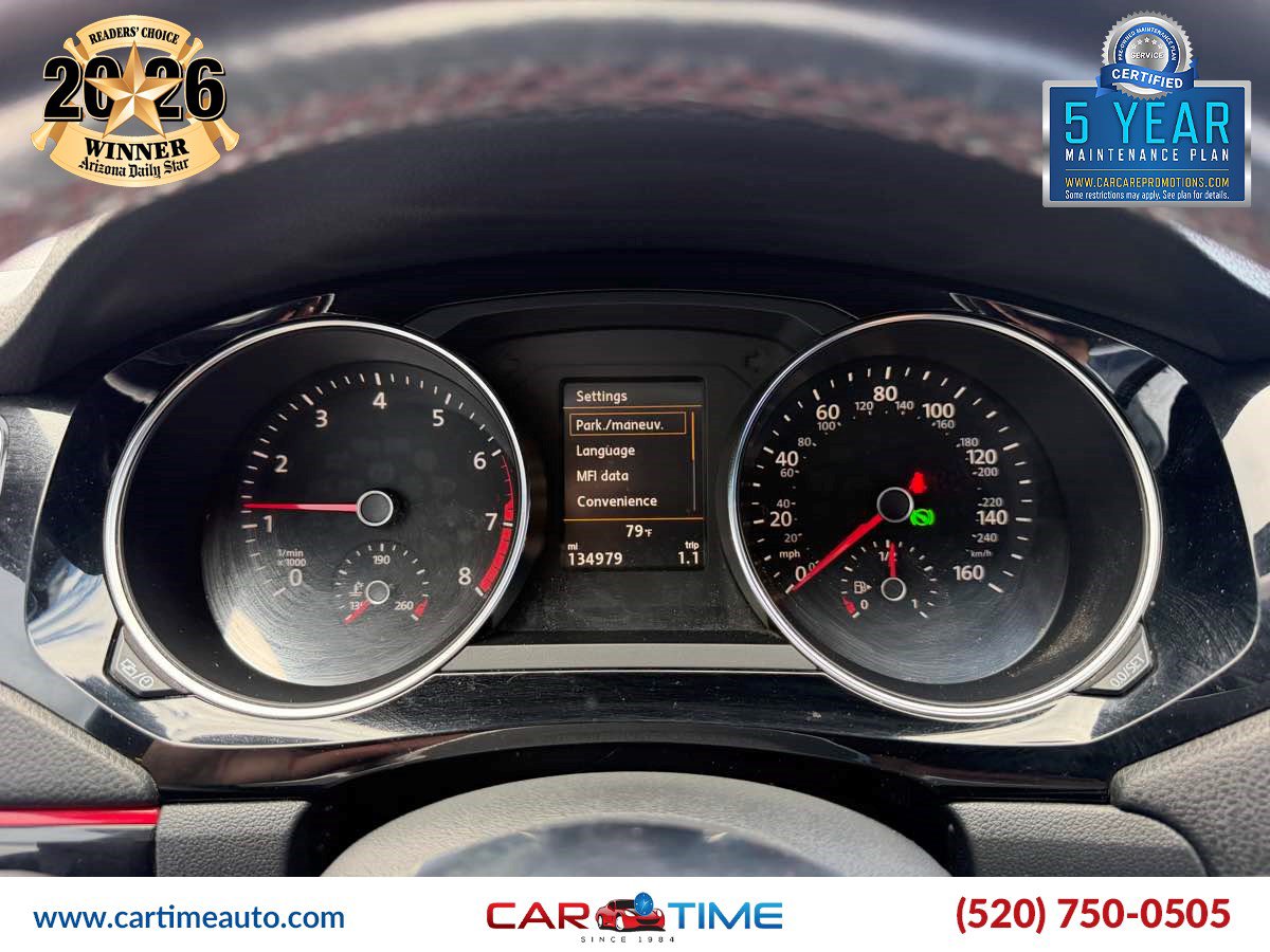 Used 2017 Volkswagen Jetta GLI FWD image 11