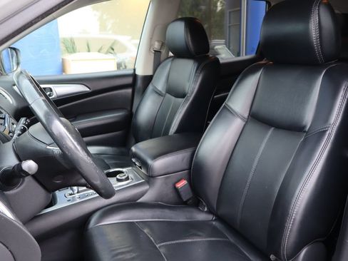 Used 2018 Nissan Pathfinder SL AWD/4WD image 10