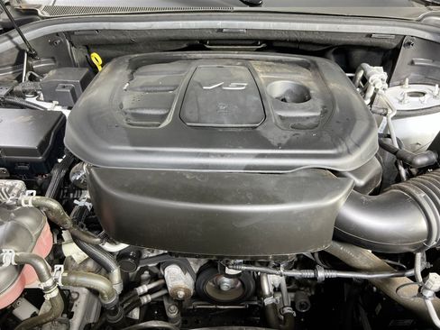 Used 2022 Jeep Grand Cherokee Limited AWD/4WD image 30