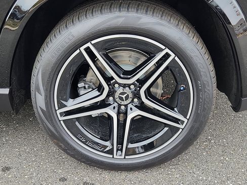 New 2026 Mercedes-Benz GLS 450 4MATIC image 5