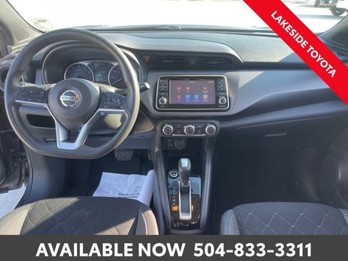 Used 2019 Nissan Kicks S image 22