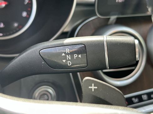 Used 2020 Mercedes-Benz GLC 300 image 17