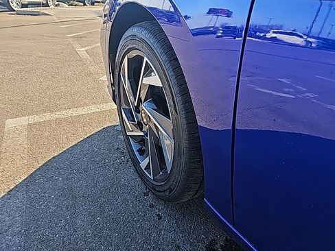 New 2026 Hyundai Elantra Limited image 42