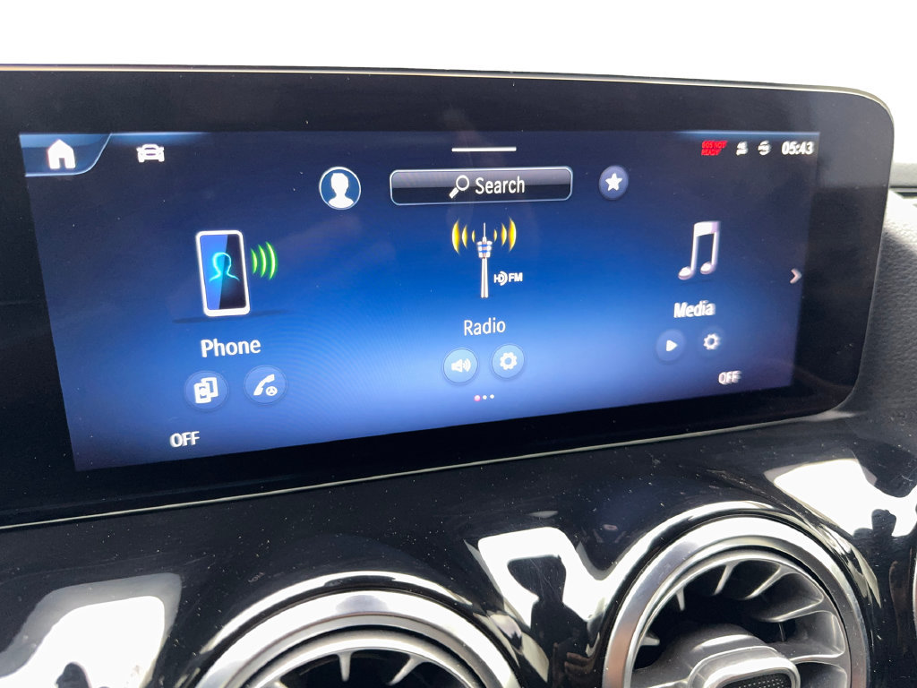 Used 2025 Mercedes-Benz GLA 250 image 61