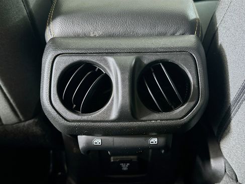 Used 2025 Jeep Wrangler Sahara w/ Safety Group image 28