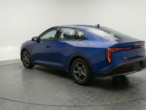 Used 2025 Kia K4 FWD image 6