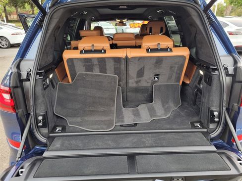 Used 2022 BMW X7 xDrive40i w/ M Sport Package image 37