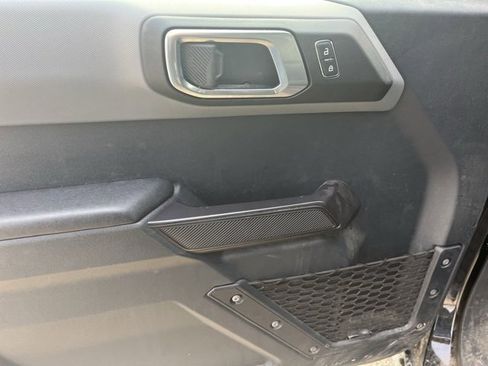 Used 2024 Ford Bronco Black Diamond image 5