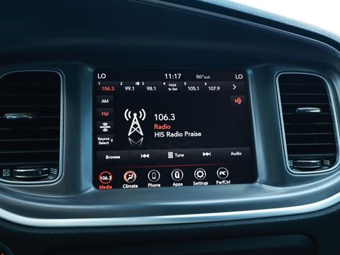 Used 2020 Dodge Charger GT RWD image 16