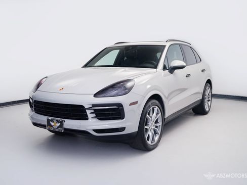 Used 2020 Porsche Cayenne AWD/4WD image 2