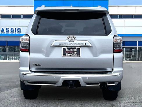 Used 2023 Toyota 4Runner Limited RWD image 6