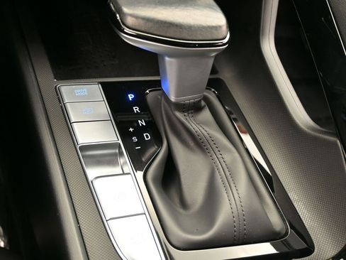 Used 2023 Hyundai Elantra Limited w/ Cargo Package image 29