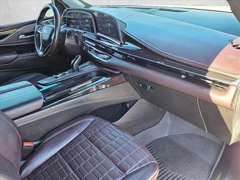 Used 2023 Cadillac Escalade ESV Sport Platinum w/ LPO, ONYX Package image 24
