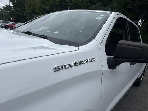 Used 2021 Chevrolet Silverado 1500 W/T AWD/4WD image 12