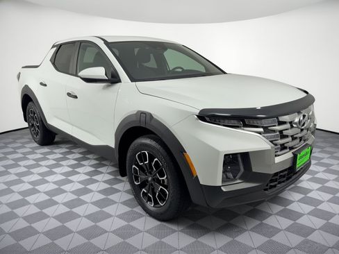 Used 2024 Hyundai Santa Cruz SE AWD/4WD image 7