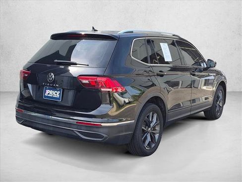 Used 2022 Volkswagen Tiguan SE image 5