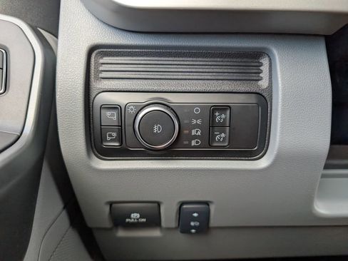 New 2026 Ford F450 XLT w/ XLT Value Package image 10