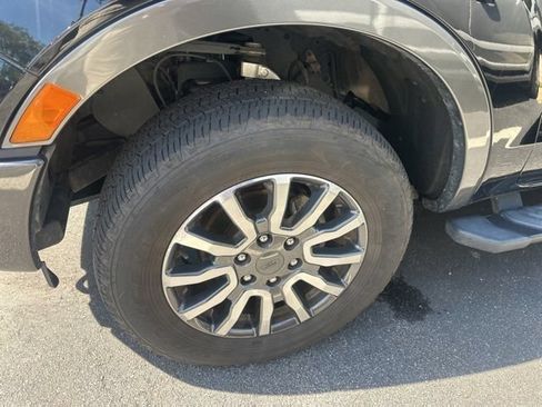 Used 2019 Ford Ranger XLT w/ Equipment Group 302A Luxury AWD/4WD image 8