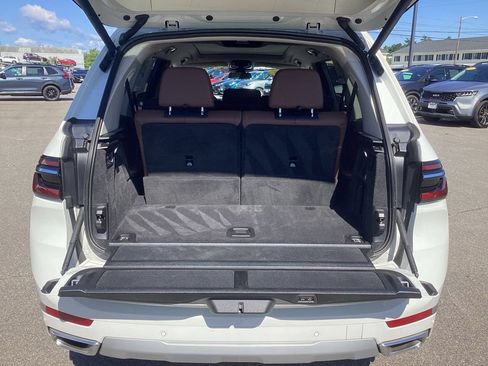 Used 2026 BMW X7 xDrive40i AWD/4WD image 10