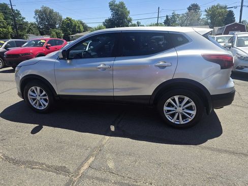 Used 2017 Nissan Rogue Sport S w/ S Appearance Package AWD/4WD image 14
