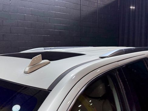 Used 2015 Cadillac Escalade Luxury image 27