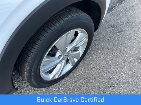 Certified 2024 Buick Encore GX Preferred FWD image 20