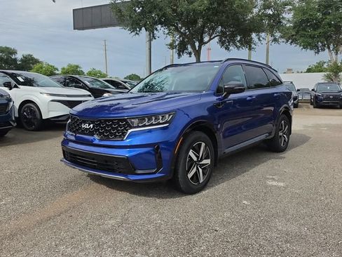 Used 2022 Kia Sorento S FWD image 4