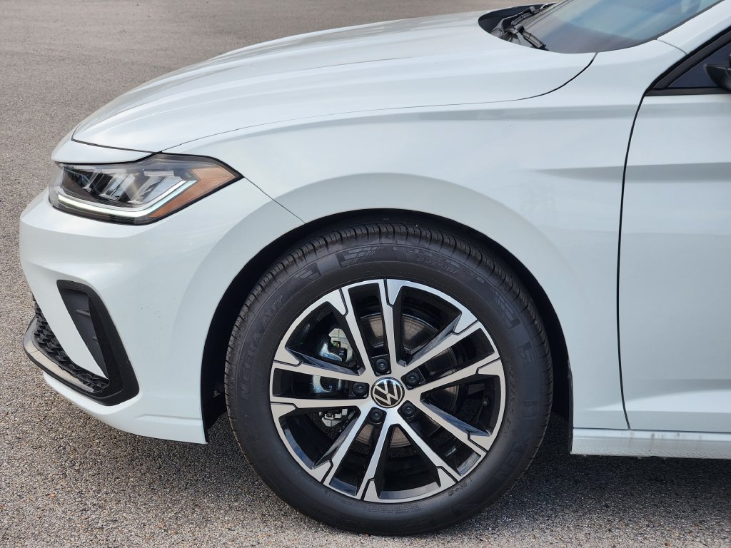 New 2027 Volkswagen Jetta Sport FWD image 6