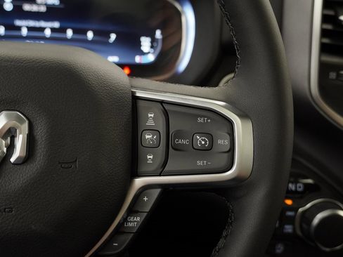 New 2026 RAM 1500 4x4 Crew Cab image 25