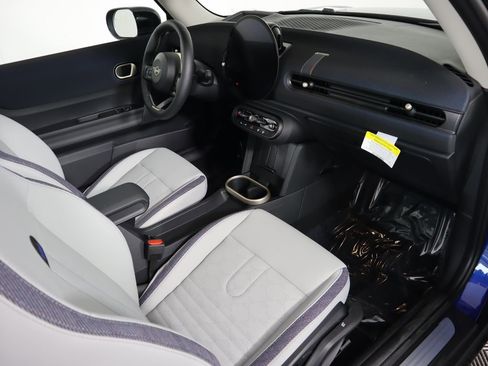 Used 2025 MINI Cooper S image 19