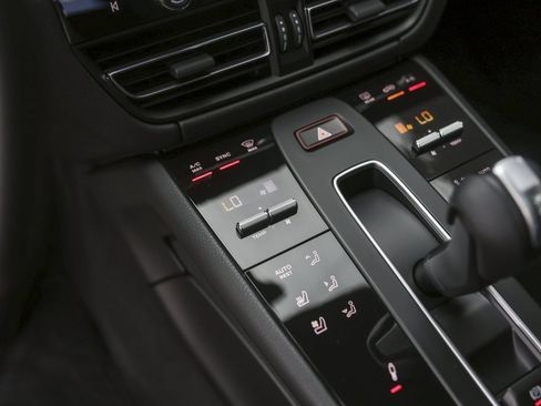 New 2026 Porsche Macan T AWD/4WD image 25