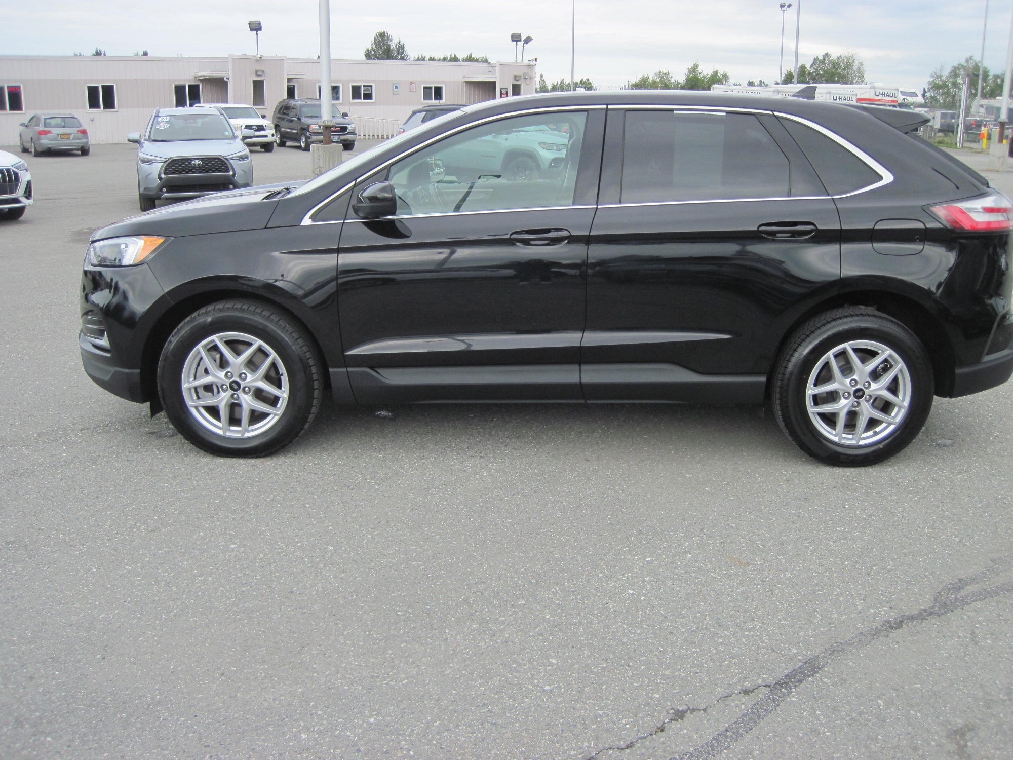 Used 2024 Ford Edge SEL AWD/4WD image 5